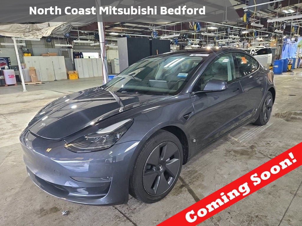 Used 2023 Tesla Model 3 Standard Range RWD image 1
