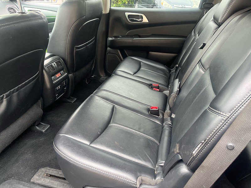 Used 2019 Nissan Pathfinder SL AWD/4WD image 11