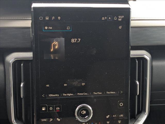 Used 2026 GMC Acadia Elevation w/ Elevation Premium Package image 14