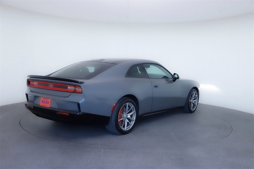 Used 2025 Dodge Charger R/T Scat Pack w/ Track Pack image 7