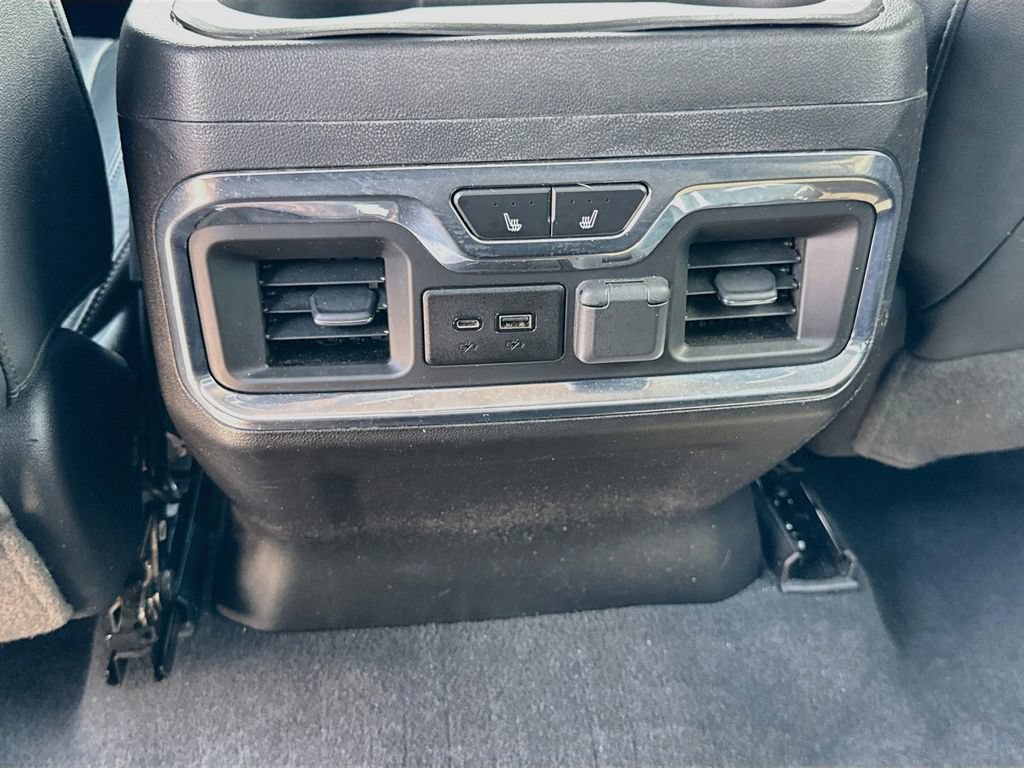 Used 2019 Chevrolet Silverado 1500 LTZ w/ LTZ Convenience Package AWD/4WD image 29