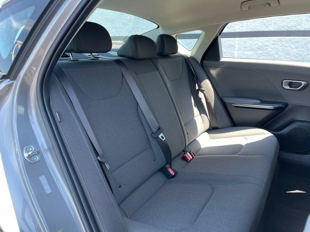 Used 2025 Kia K4 FWD image 30