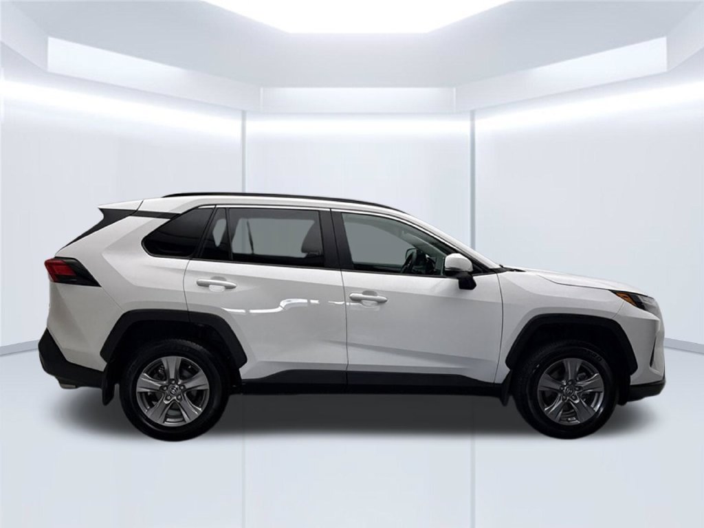 Used 2024 Toyota RAV4 XLE w/ Convenience Package AWD/4WD image 9