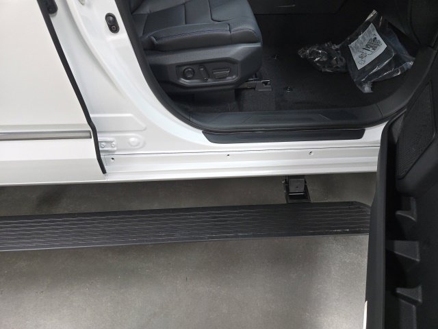 New 2026 Toyota Tundra Platinum AWD/4WD image 8
