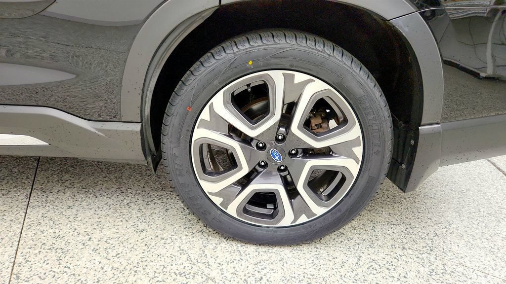 Used 2023 Subaru Ascent Touring AWD/4WD image 9