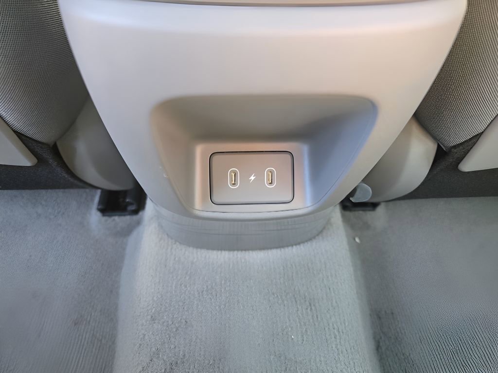 New 2025 Hyundai Elantra Blue image 29