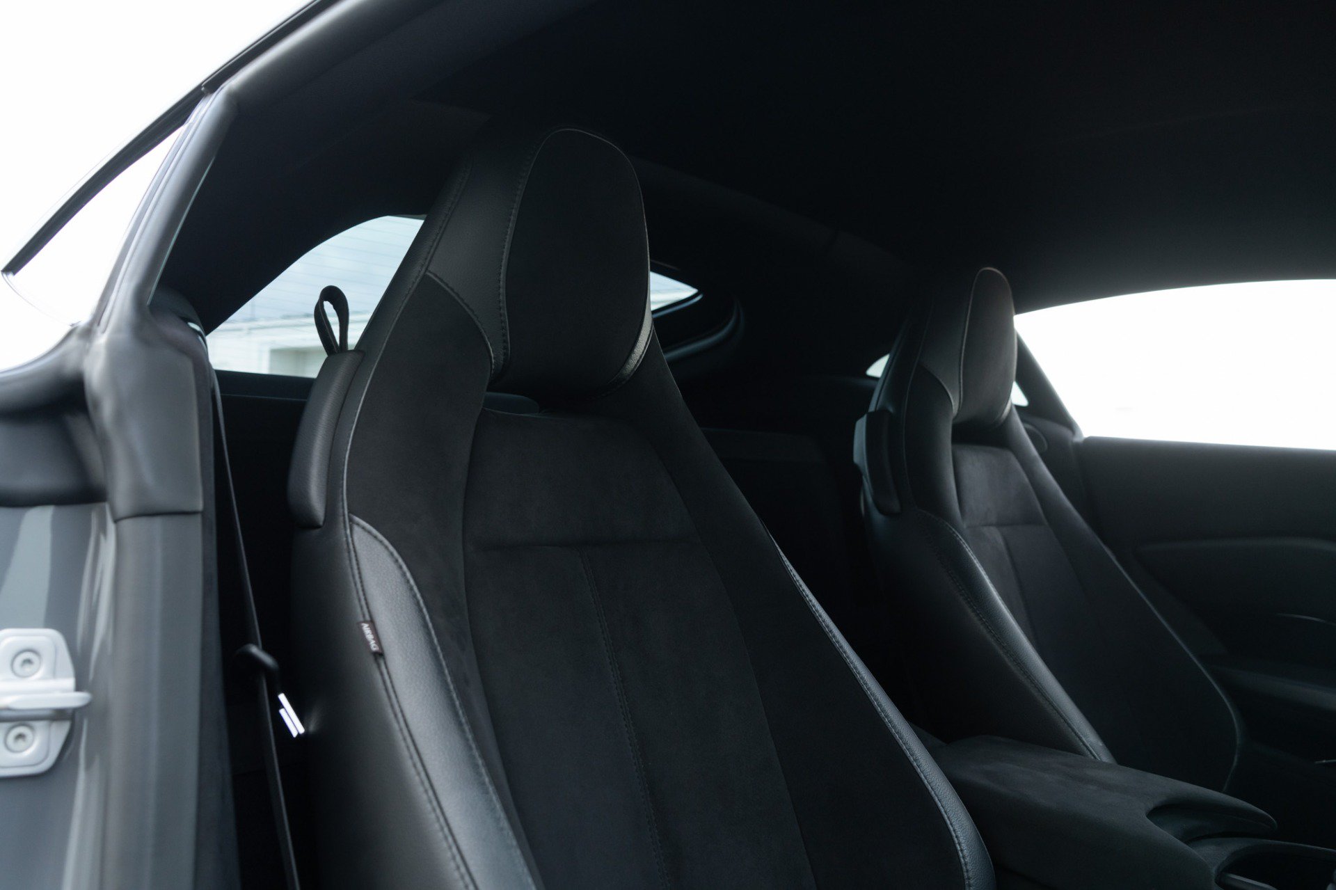 Used 2020 Aston Martin V8 Vantage Coupe RWD image 23