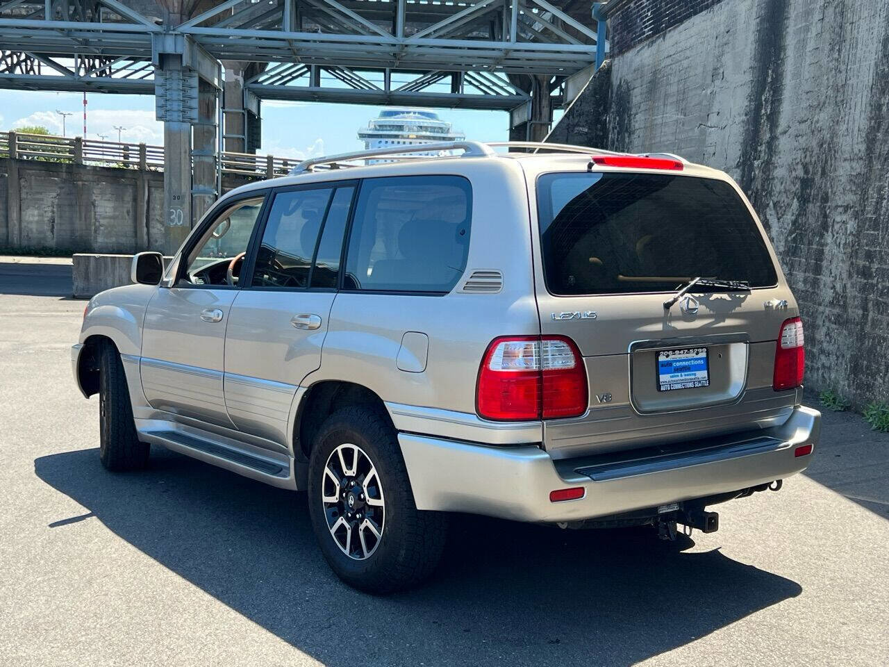 Used 2000 Lexus LX 470 4WD image 5