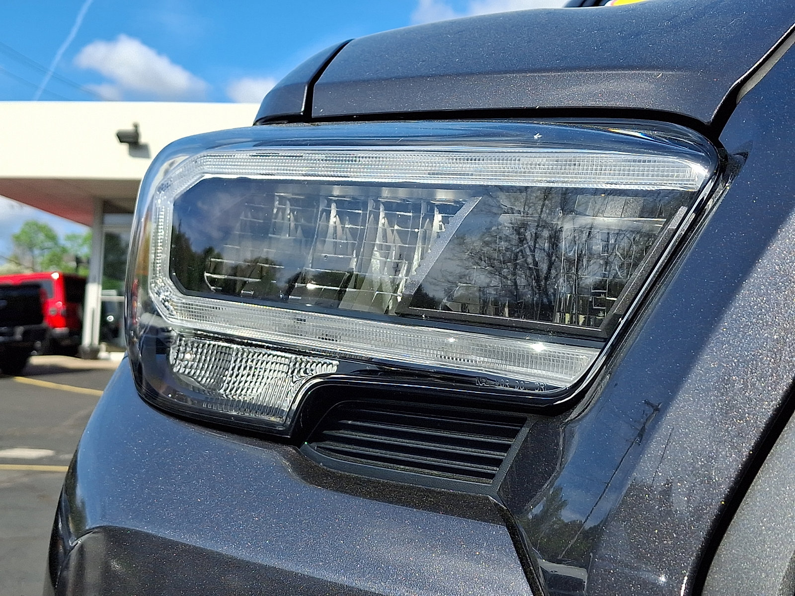 Used 2021 Toyota Tacoma TRD Sport w/ TRD Premium Sport Package image 9