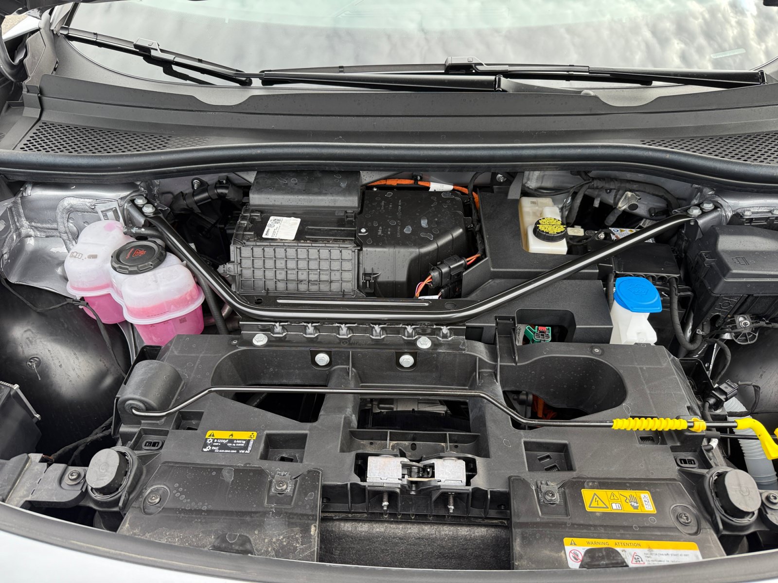 Certified 2025 Volkswagen ID.4 Pro RWD image 20