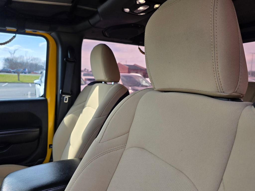 Used 2021 Jeep Wrangler Sport S image 13