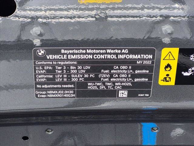 Certified 2022 BMW 330e w/ Premium Package RWD image 27