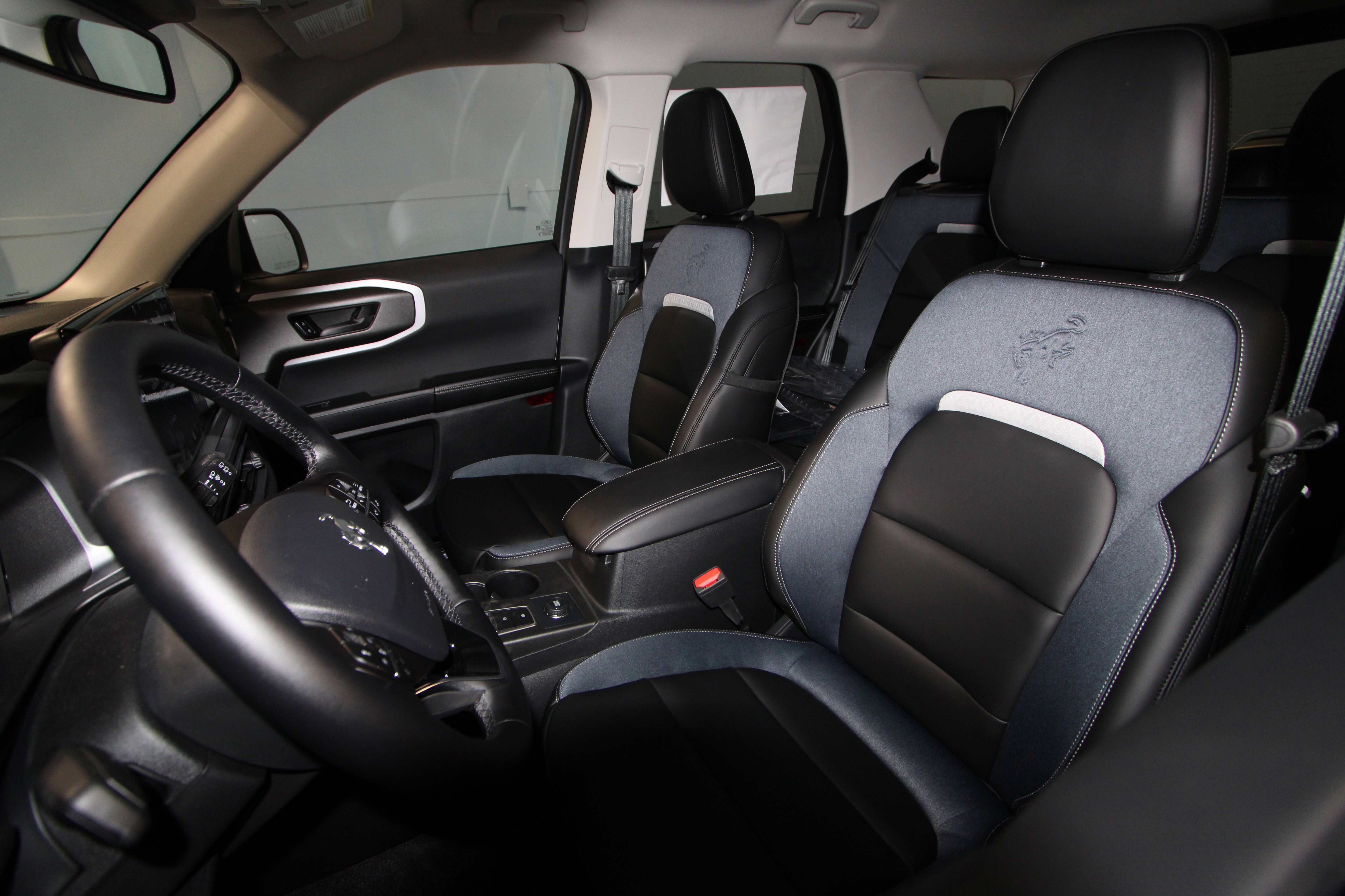 New 2025 Ford Bronco Sport Outer Banks w/ Outer Banks Tech Package+ AWD/4WD image 3