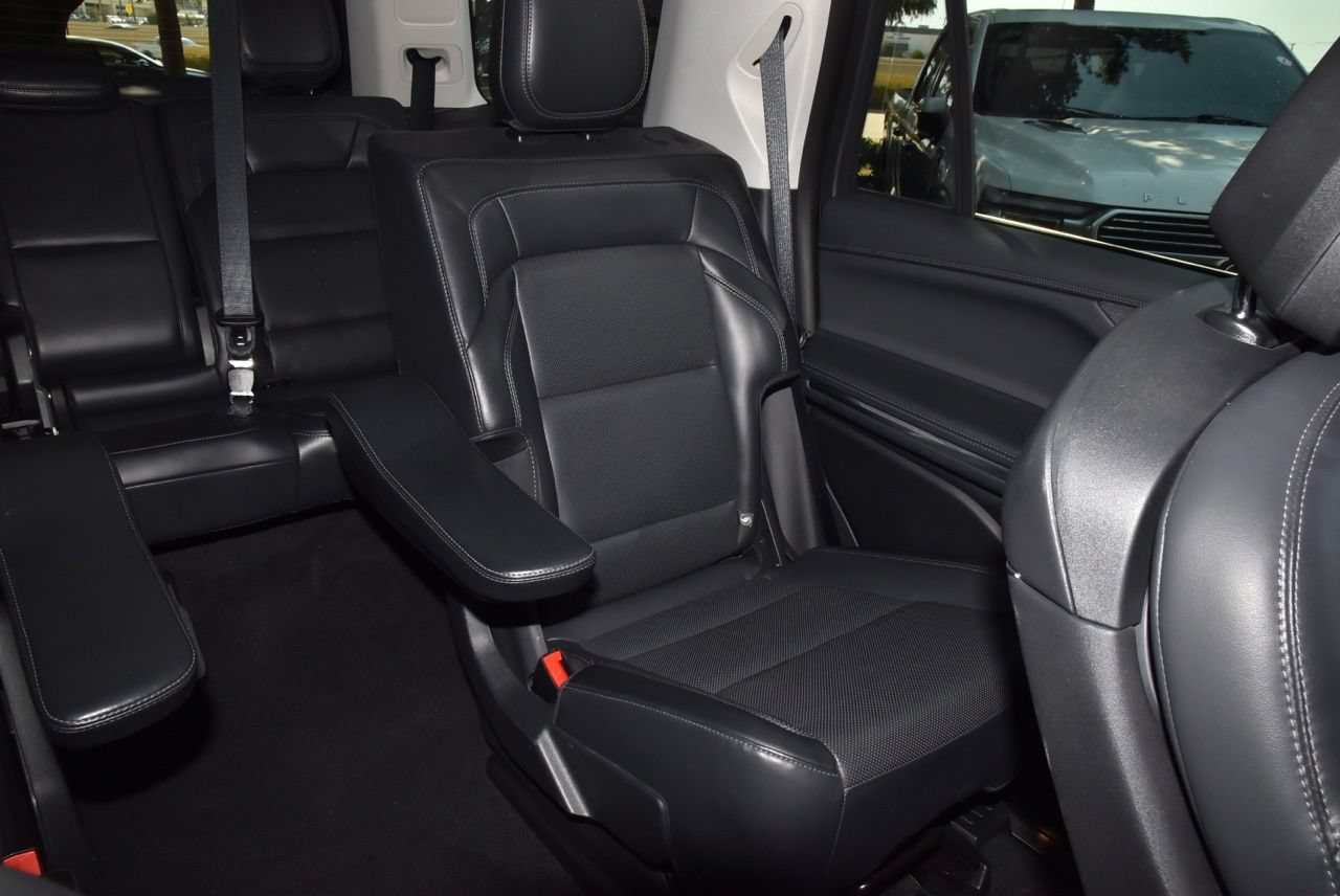 Certified 2025 Lincoln Navigator Reserve AWD/4WD image 22