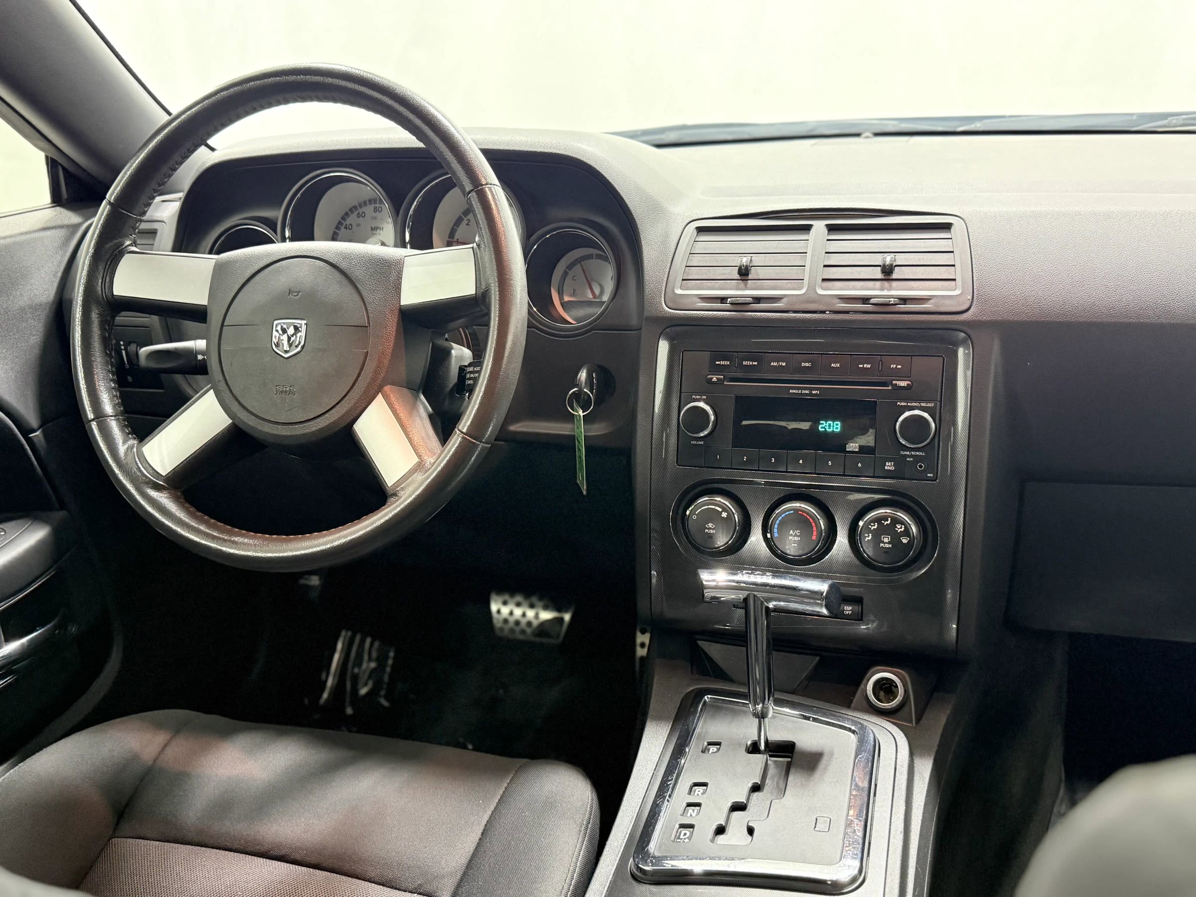 Used 2010 Dodge Challenger R/T image 17