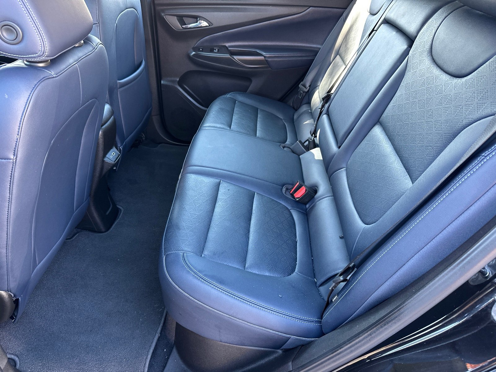 Used 2022 Chevrolet Bolt EUV Premier image 20