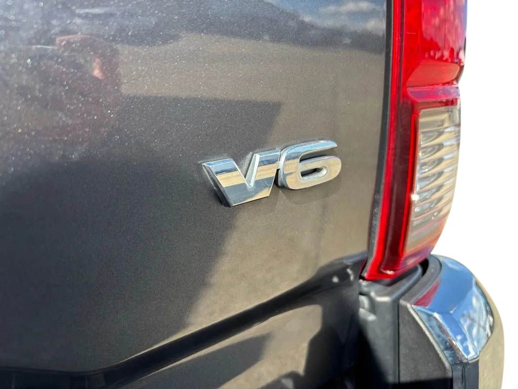 Used 2020 Toyota Tacoma SR5 image 11