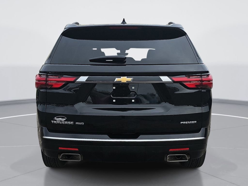 Used 2023 Chevrolet Traverse Premier AWD/4WD image 5