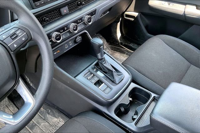 Used 2025 Honda CR-V EX image 13