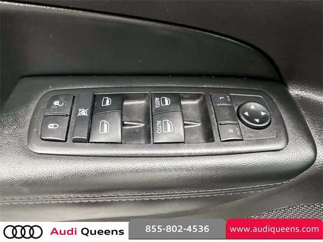 Used 2019 Jeep Grand Cherokee Altitude image 18