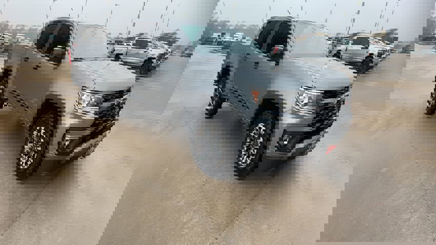 Used 2021 Chevrolet Colorado Z71 image 2