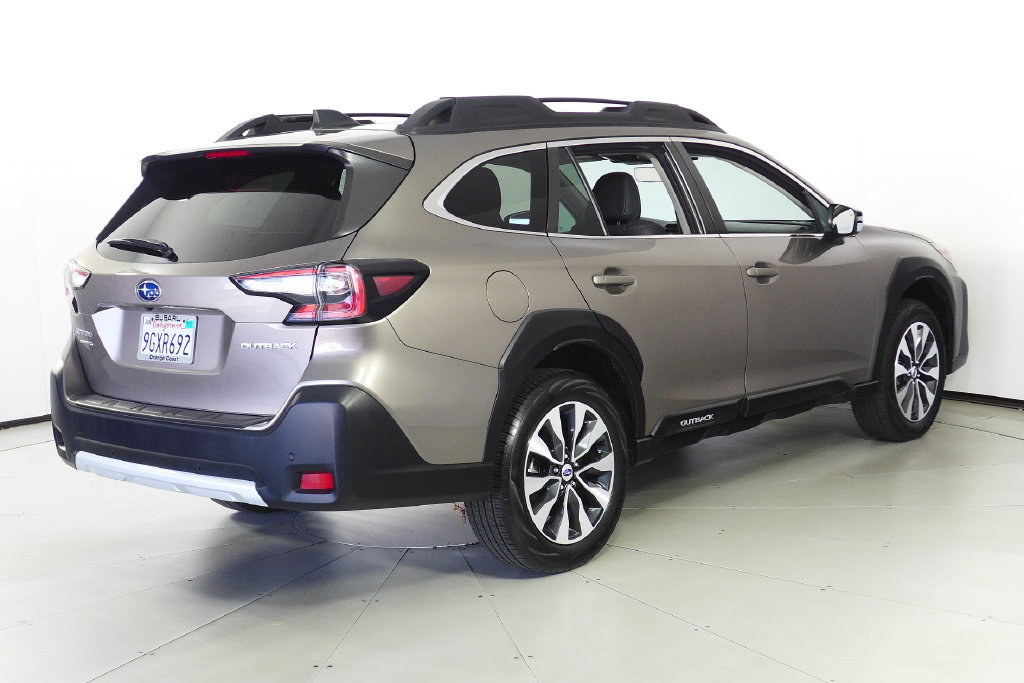 Certified 2024 Subaru Outback Limited AWD/4WD image 7