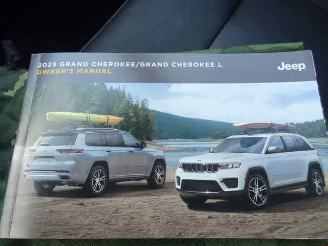 Used 2023 Jeep Grand Cherokee L Limited AWD/4WD image 44