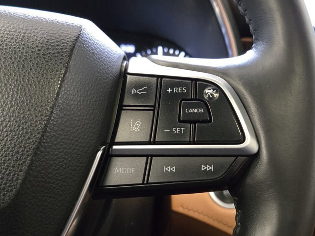 Used 2020 Toyota Highlander Platinum image 30