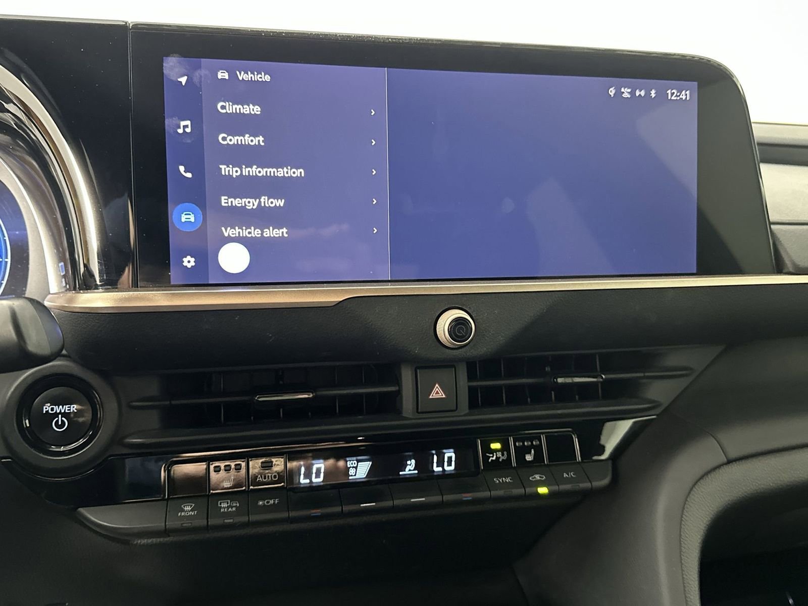 Used 2023 Toyota Crown XLE AWD/4WD image 21