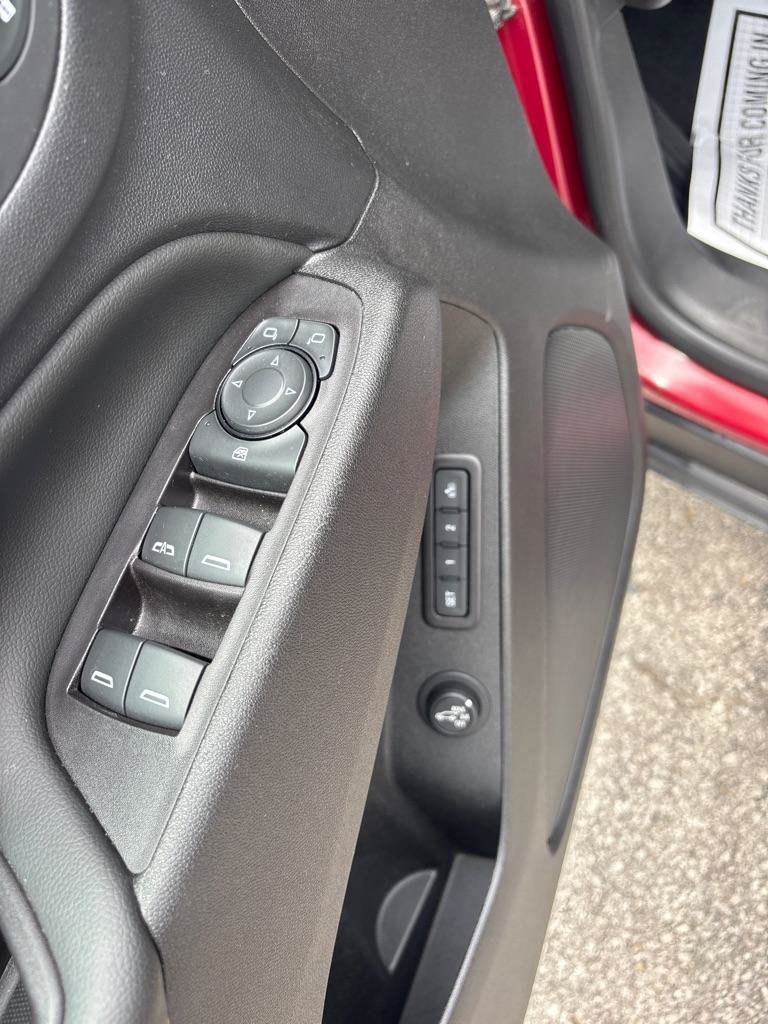 Used 2021 Chevrolet Equinox Premier FWD image 12