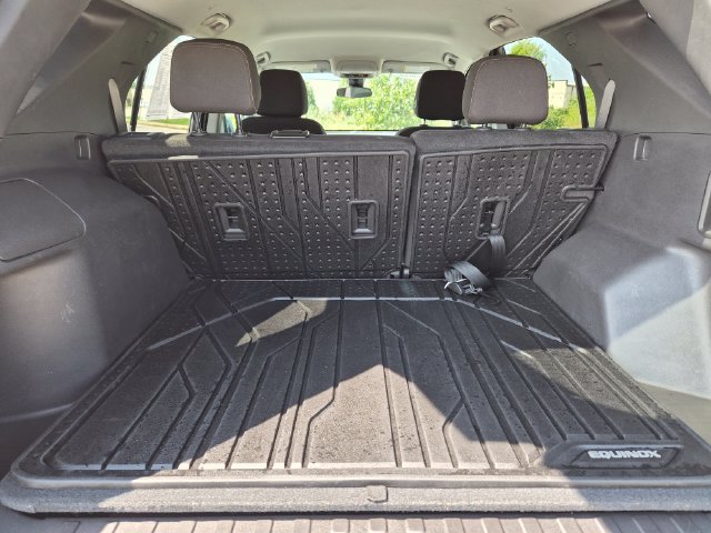 Used 2024 Chevrolet Equinox LT w/ LPO, Floor Liner Package FWD image 11