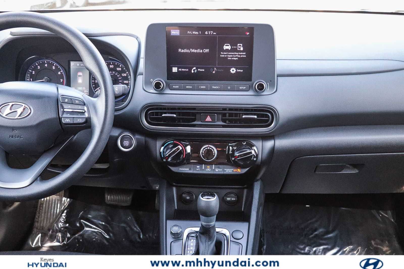 Certified 2023 Hyundai Kona SEL FWD image 12
