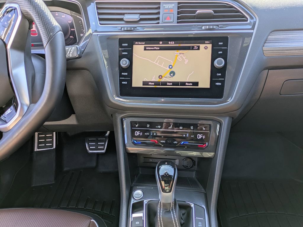 Used 2024 Volkswagen Tiguan SEL R-Line AWD/4WD image 33