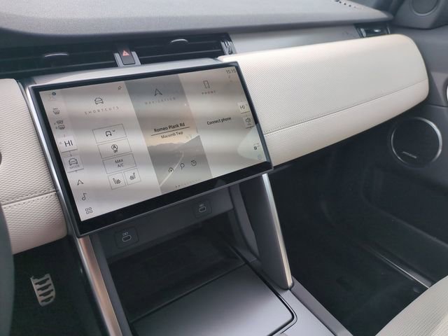 New 2026 Land Rover Discovery Sport Landmark image 11