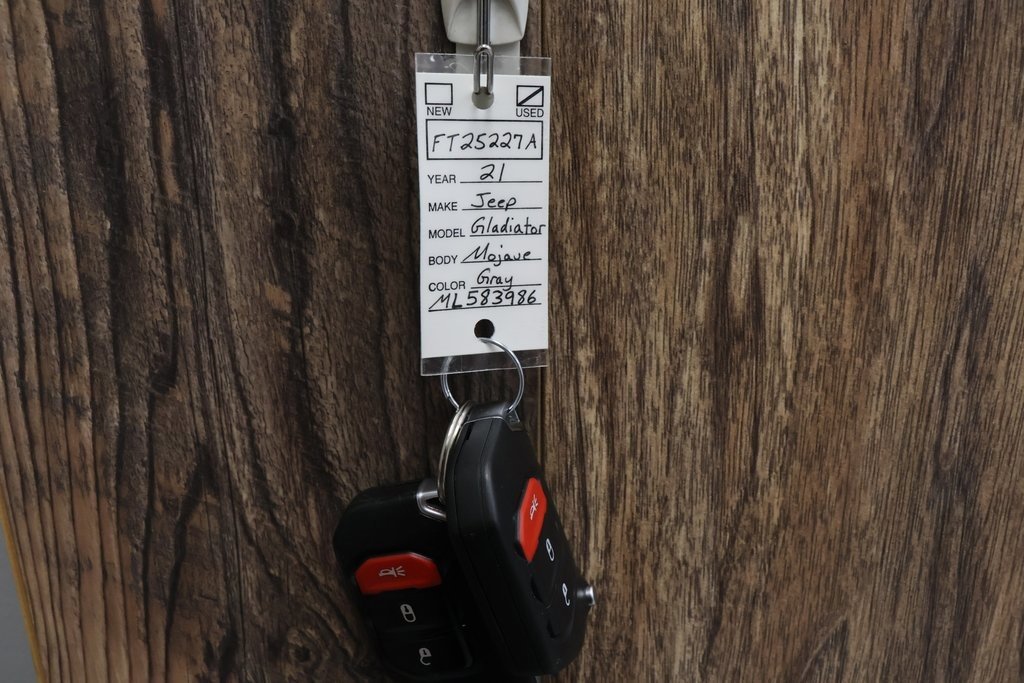 Used 2021 Jeep Gladiator Mojave w/ Trailer Tow Package image 30