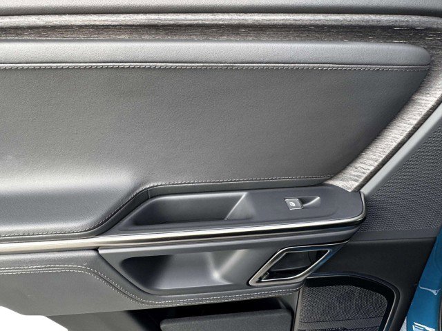 Used 2022 Rivian R1T Adventure image 34