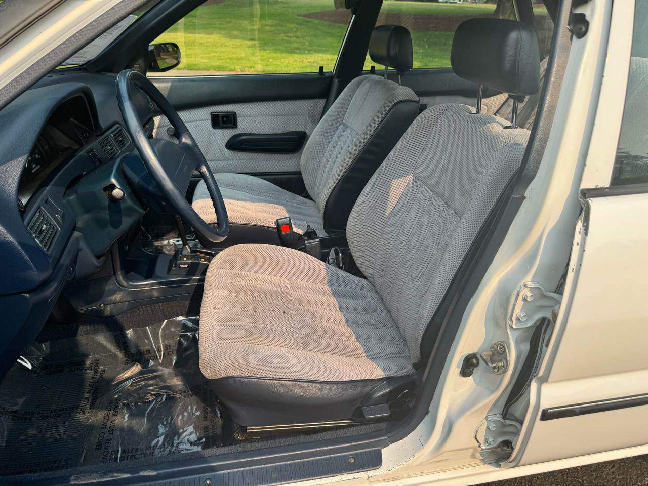 Used 1991 Geo Prizm LSi FWD image 9