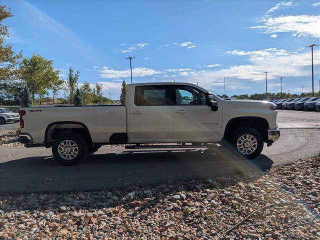 Used 2024 Chevrolet Silverado 3500 LT AWD/4WD image 6