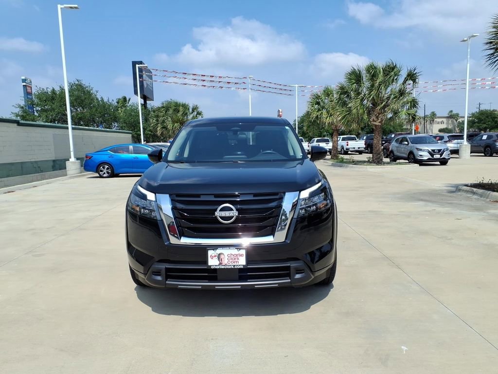 Used 2024 Nissan Pathfinder S FWD image 8