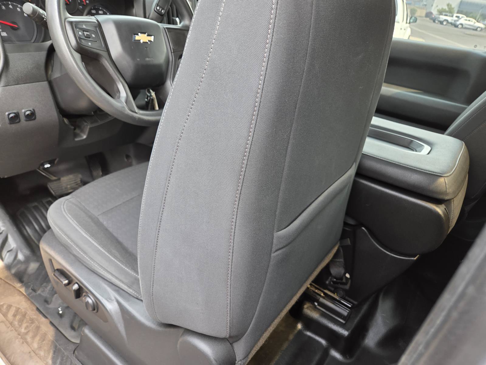 Used 2021 Chevrolet Silverado 1500 W/T w/ WT Value Package AWD/4WD image 13