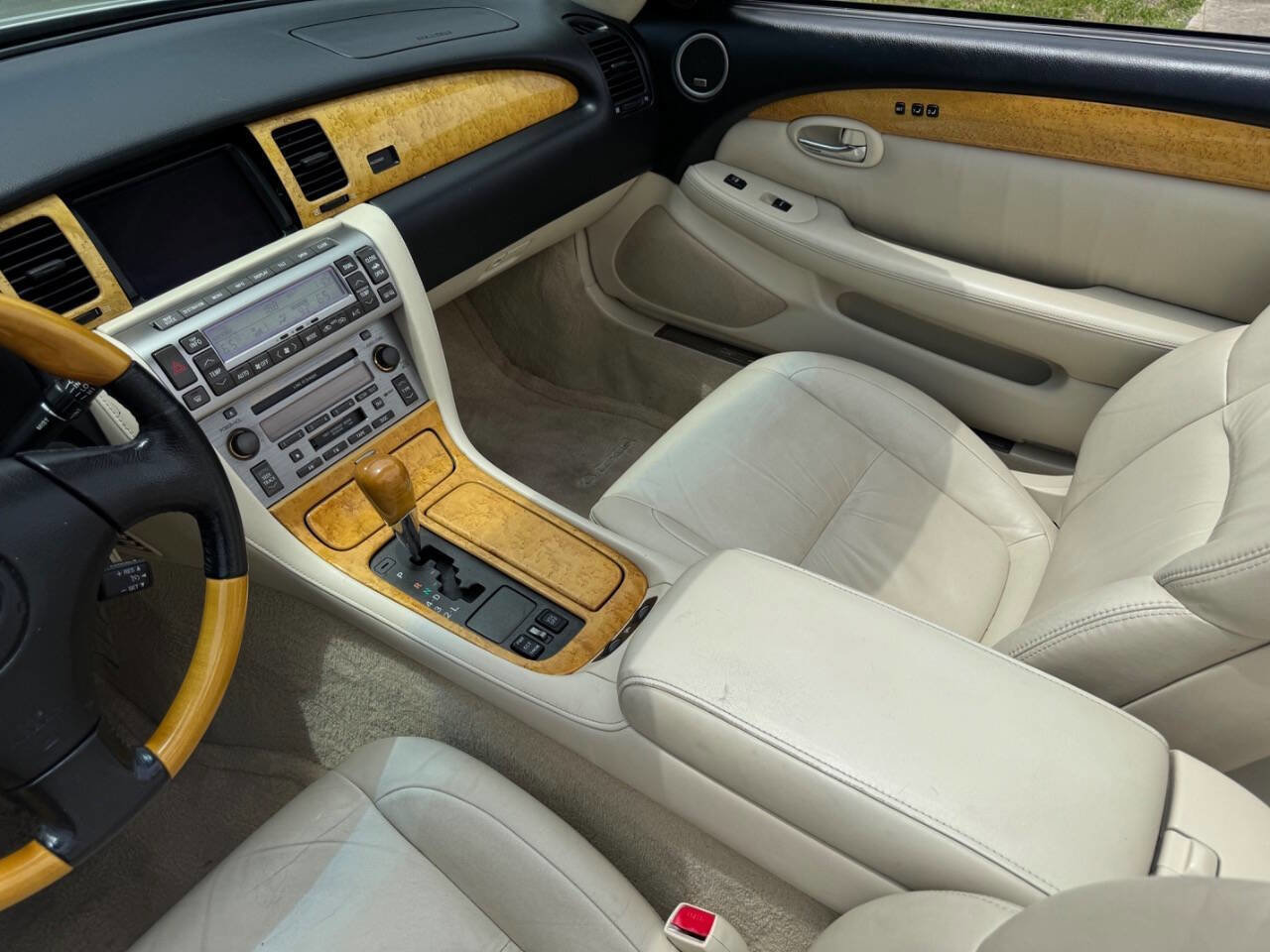 Used 2005 Lexus SC 430 Convertible RWD image 24