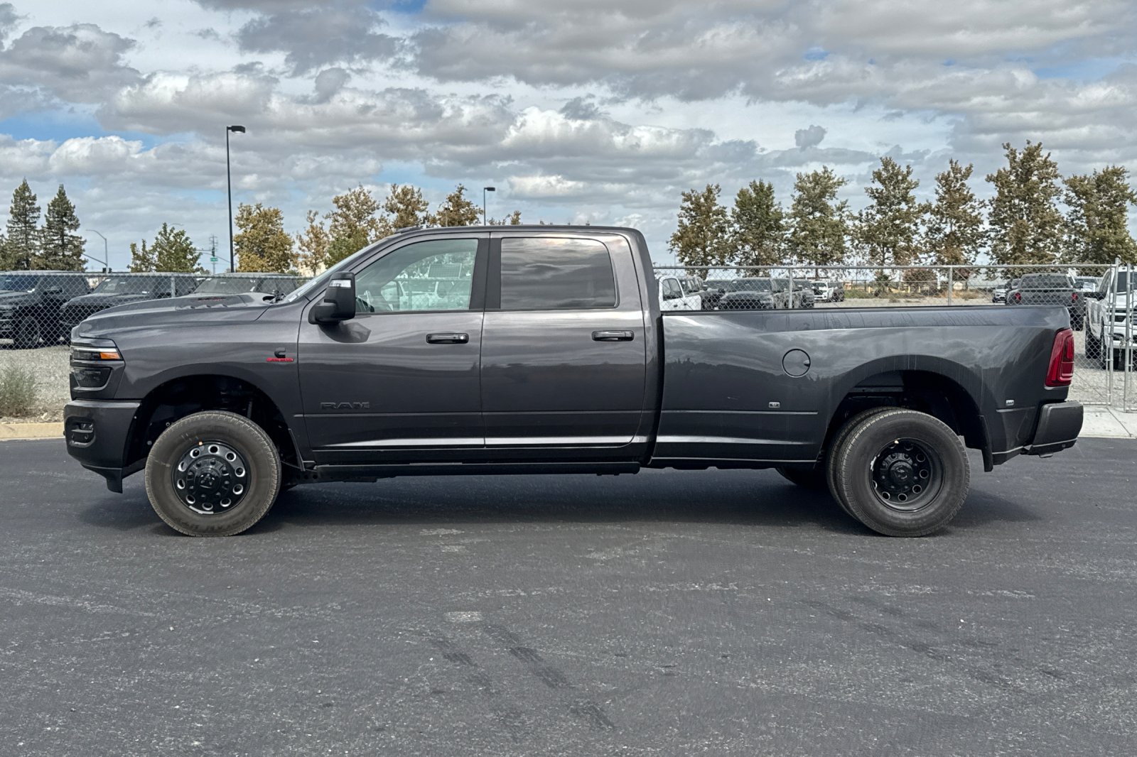 New 2027 RAM 3500 Laramie AWD/4WD image 6