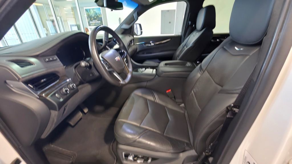 Used 2019 Cadillac Escalade Platinum AWD/4WD image 27