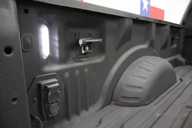 Used 2021 Ford F450 Platinum w/ FX4 Off-Road Package AWD/4WD image 35