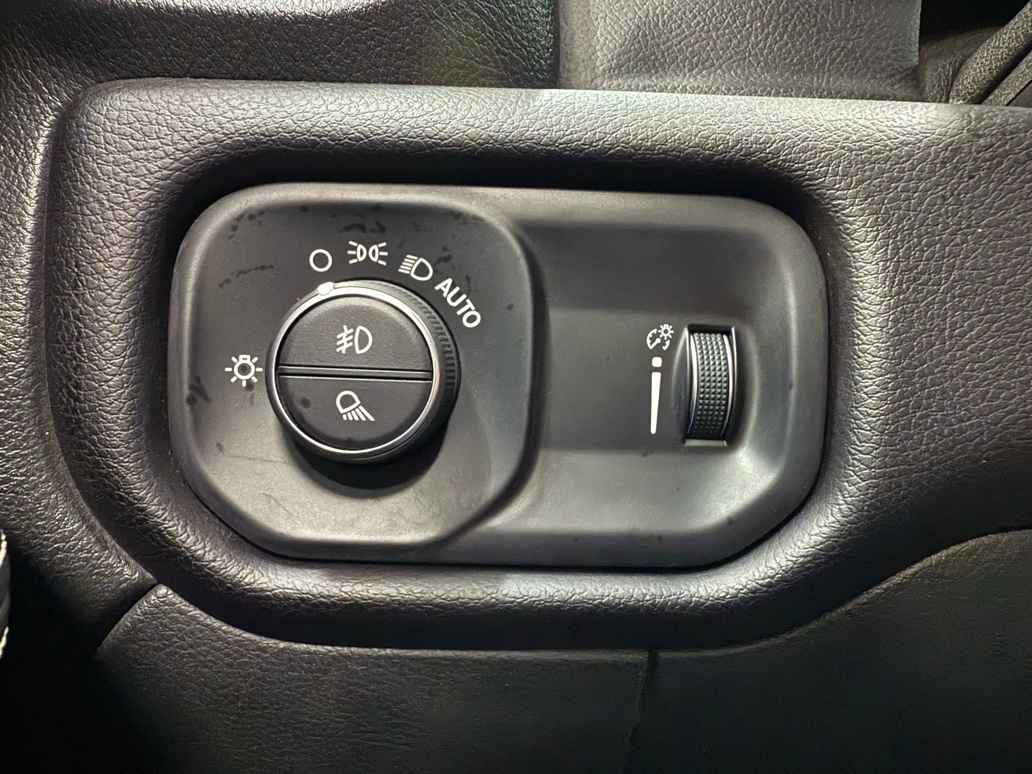 Used 2024 RAM 2500 Big Horn image 27