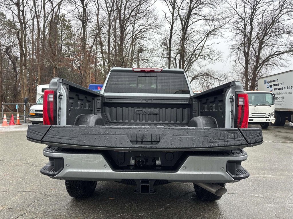 New 2026 GMC Sierra 3500 Denali w/ Denali Reserve Package image 4