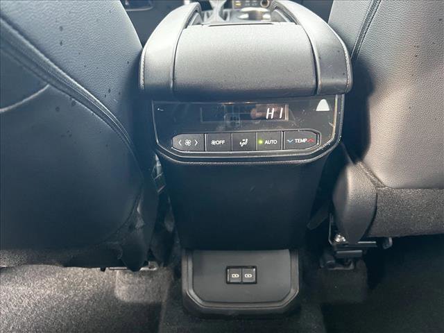 Certified 2025 Toyota Highlander XLE image 18