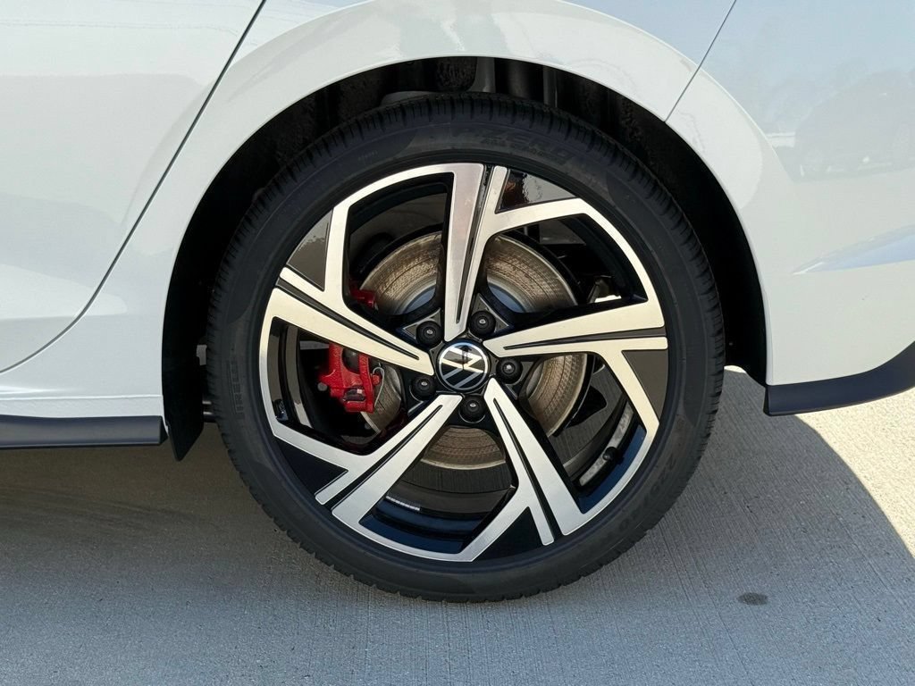 New 2026 Volkswagen GTI SE FWD image 10