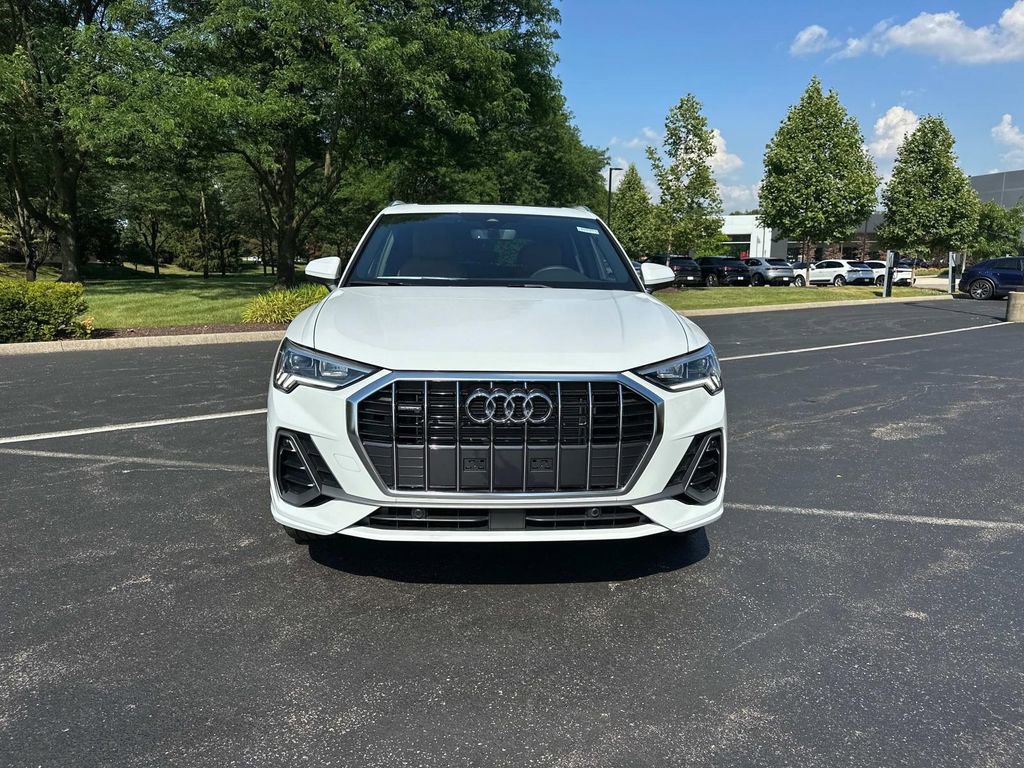 New 2025 Audi Q3 2.0T Premium Plus w/ Premium Plus Package image 2