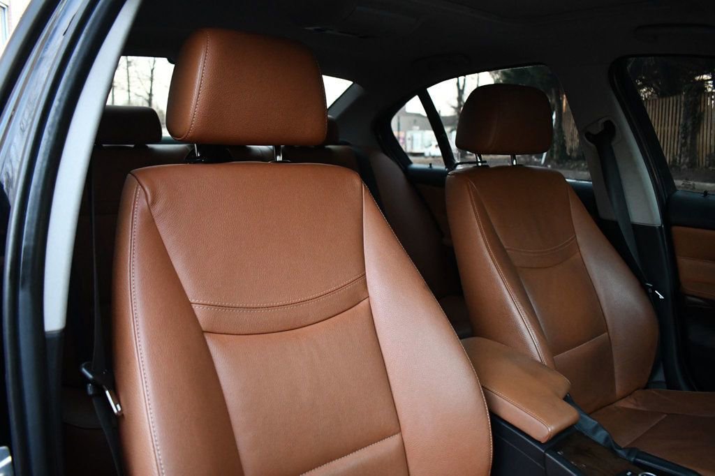 Used 2011 BMW 328i xDrive Sedan w/ Premium Pkg image 22